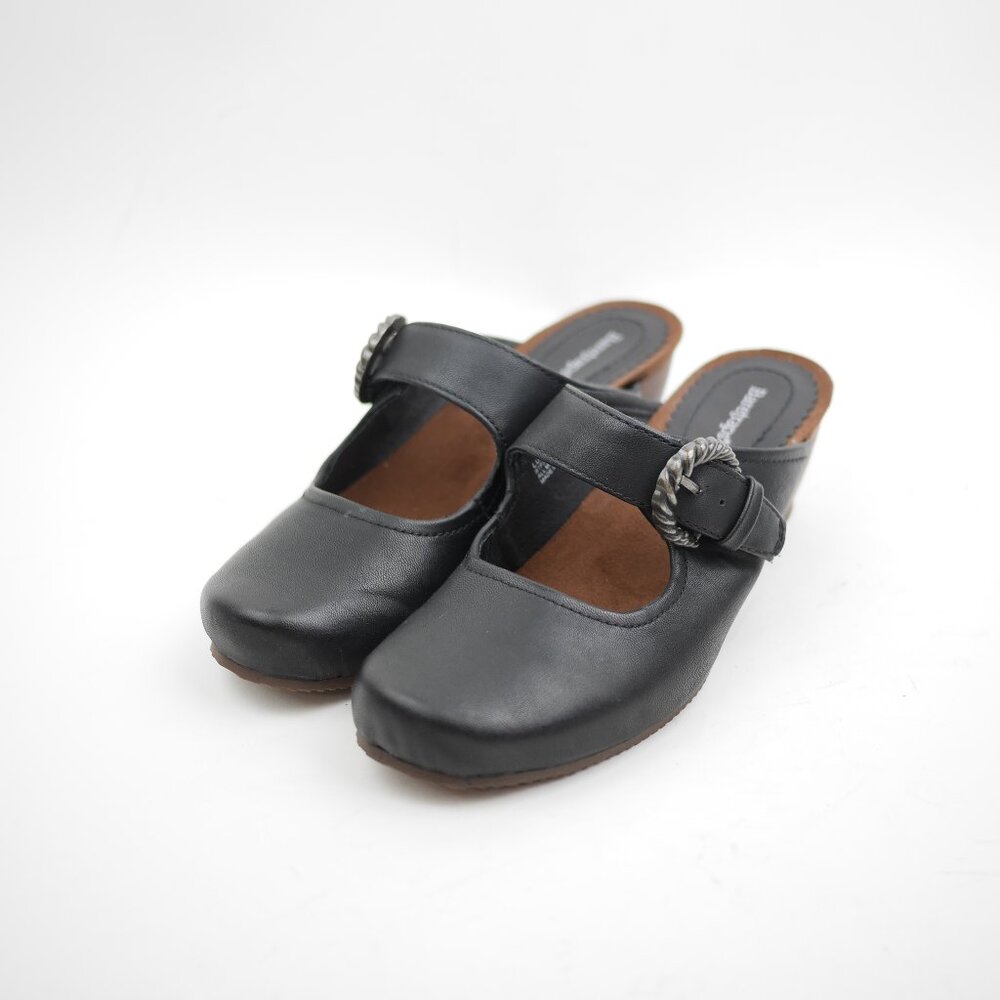 BARETRAPS Women's 7 Black faux leather clogs slip on shoes loafer comfort shoes